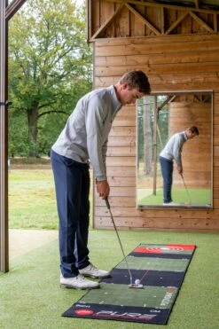 Pure2Improve Golf Putting Mat 65 X 300cm 18 Pure2Improve Golf Putting Mat 65 X 300cm -Golfserie Winkel 798x1200 4