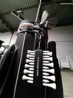 Golf Tees - 70mm - 50 Stuks - Met Gratis Tees Houder - Golf Accessoires - Golfbal -Golfserie Winkel 900x1200